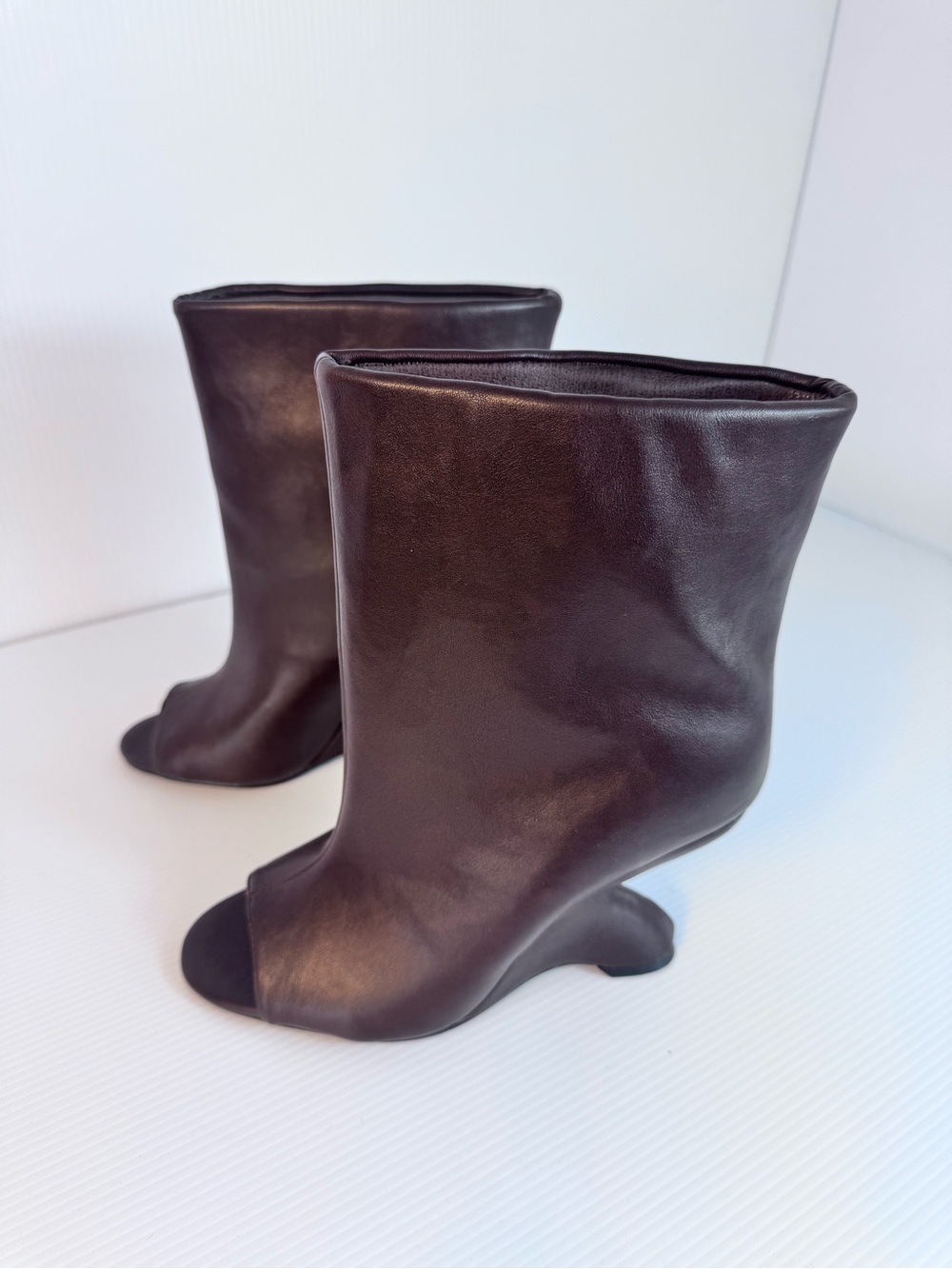 NWT Azalea Wang Faoi Brown Peep Toe Ankle Boots | Sculptural Heel | Sz 7 & 7.5